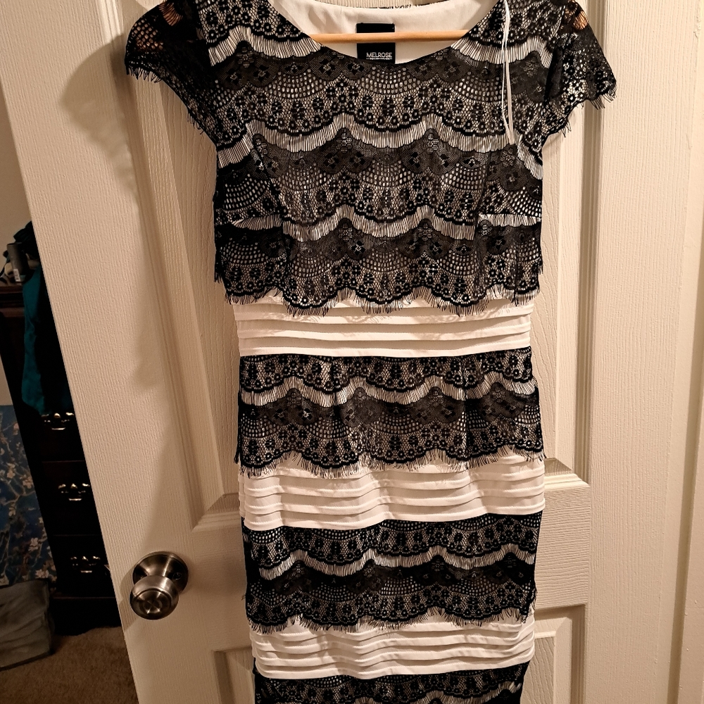 Size Small Melrose black and white lace dress